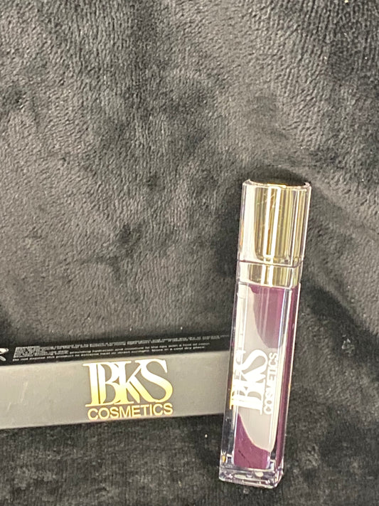 Light Wear Matte Lipstick